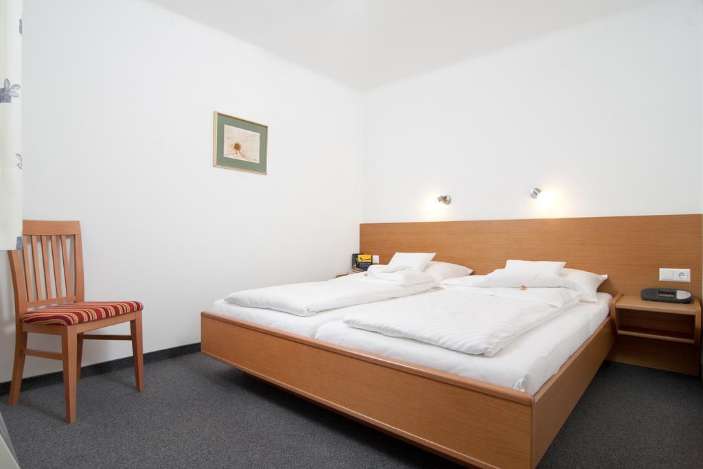 Aparthotel Schützenhof Sattendorf Exterior foto