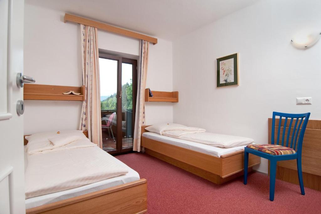Aparthotel Schützenhof Sattendorf Zimmer foto